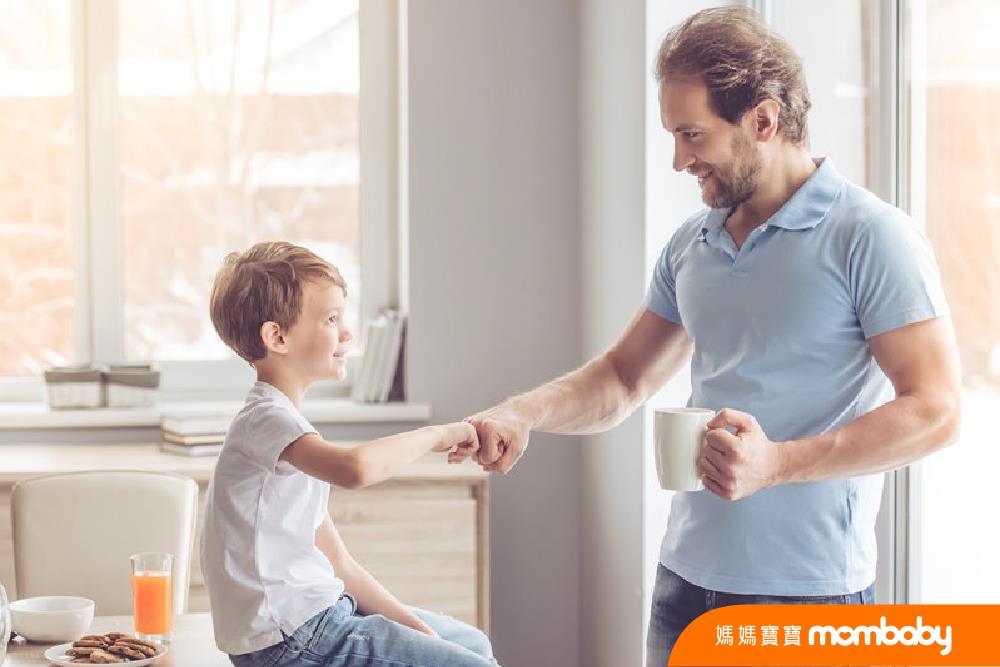 孩子“偷”谈恋爱的年纪,父母该怎么办:从孩子的角度开启沟通,引导理解才是重点 内容图3 女神网-大潮社TV实时追踪属于女人新资讯的综合网站! 孩子“偷”谈恋爱的年纪,父母该怎么办:从孩子的角度开启沟通,引导理解才是重点 亲子教育 图3张