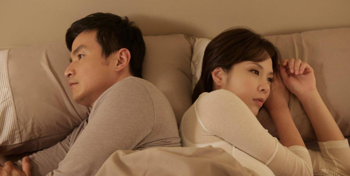 你了解你的枕边人吗?心理师吐露 3 观点,分享男人在意的幸福为何 内容图1 女神网-大潮社TV实时追踪属于女人新资讯的综合网站! 你了解你的枕边人吗?心理师吐露 3 观点,分享男人在意的幸福为何 婚姻经营 图1张