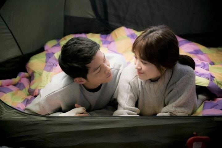 有一种爱淡然却充满温度!推翻婚变之说,宋仲基:“婚姻使我感到安定踏实” 内容图4 女神网-大潮社TV实时追踪属于女人新资讯的综合网站! 有一种爱淡然却充满温度!推翻婚变之说,宋仲基:“婚姻使我感到安定踏实” 婚姻经营 图4张