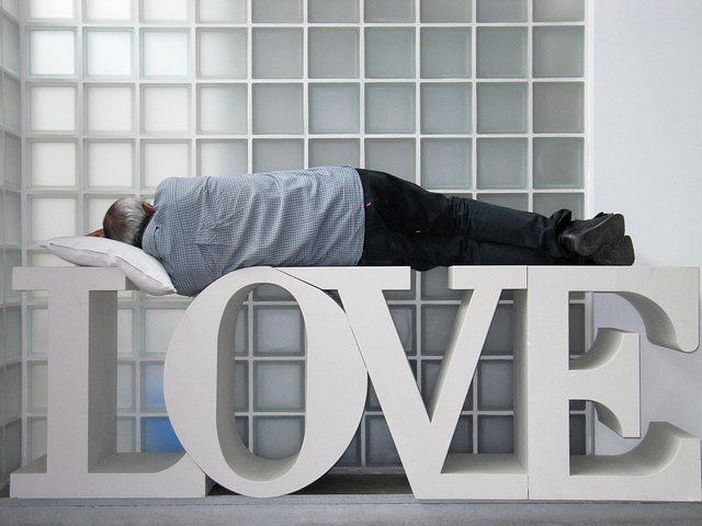 过年最怕被问这 6 件事!应付亲戚就用这些“神回复” 内容图6 女神网-大潮社TV实时追踪属于女人新资讯的综合网站! Marcello-Bumbica.jpg