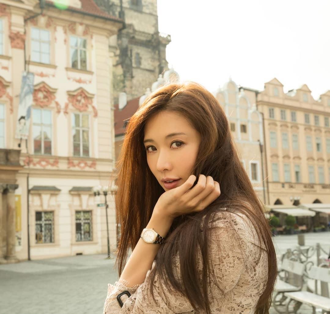 “时间未曾在她脸上留下痕迹”女神林志玲靠 5 招保养逆龄美肌,就算素颜也零瑕疵! 内容图5 女神网-大潮社TV实时追踪属于女人新资讯的综合网站! 25016414_1606714952724522_4628661318319079424_n