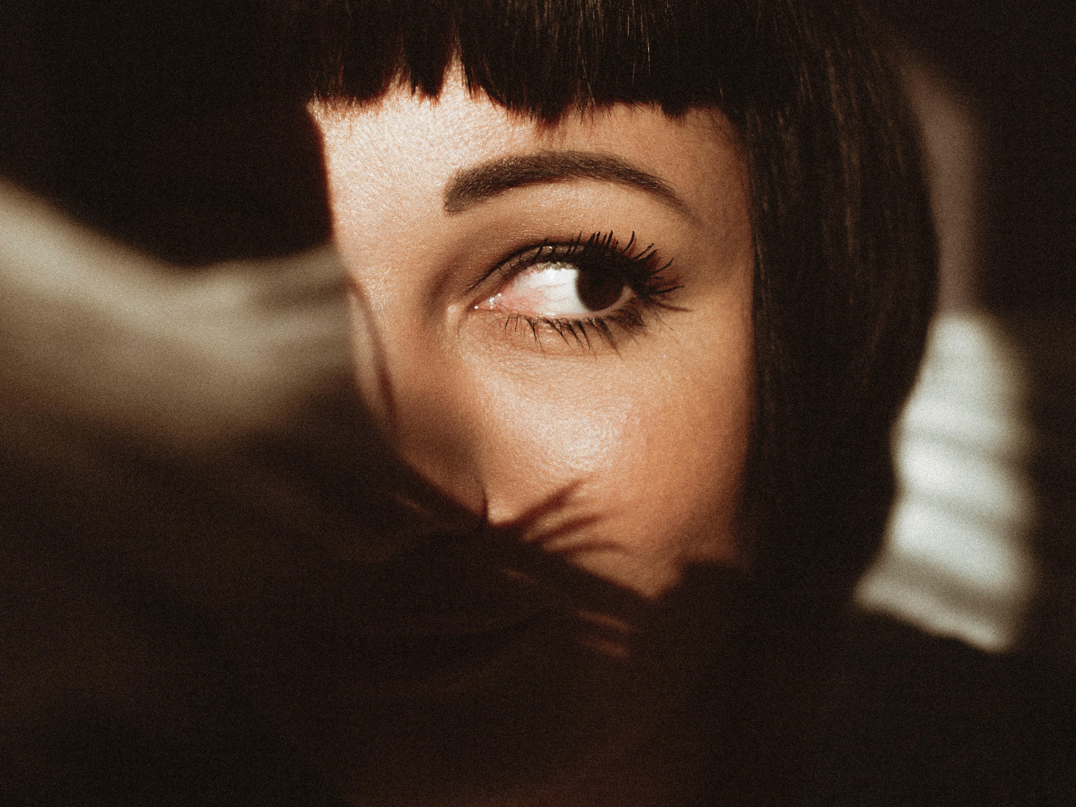 有细纹就显老!善用简易按摩,找回少女般的“平滑肌” 内容图3 女神网-大潮社TV实时追踪属于女人新资讯的综合网站! 有细纹就显老!善用简易按摩,找回少女般的“平滑肌” 彩妆保养 图3张