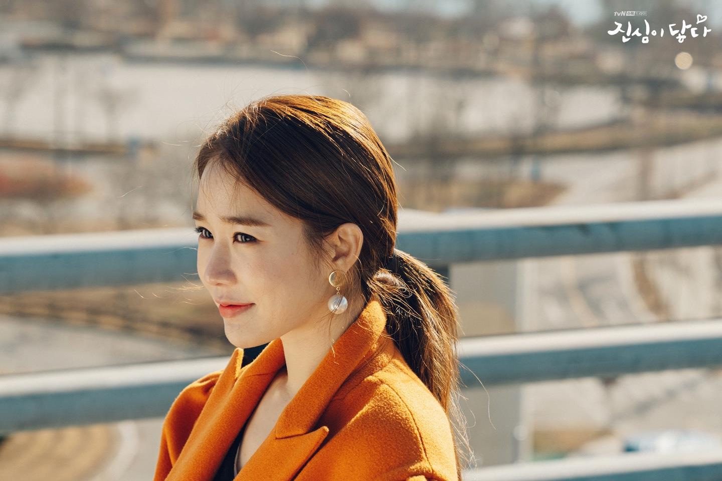 细软发稀疏、易断裂?养发 5 关键,让你轻松拥有韩剧女主角的柔顺飘逸发 内容图4 女神网-大潮社TV实时追踪属于女人新资讯的综合网站! 细软发稀疏、易断裂?养发 5 关键,让你轻松拥有韩剧女主角的柔顺飘逸发 彩妆保养 图4张