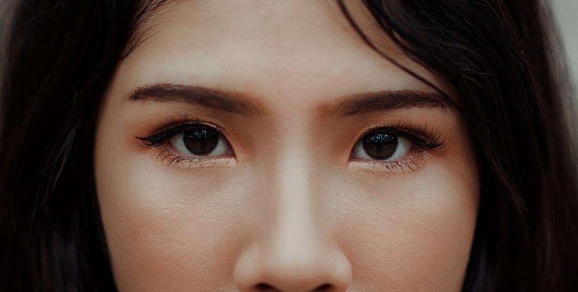 圆型脸?长型脸?我适合什么样的眉型?想要半永久纹绣前必须知道的 3 件事! 内容图1 女神网-大潮社TV实时追踪属于女人新资讯的综合网站! 圆型脸?长型脸?我适合什么样的眉型?想要半永久纹绣前必须知道的 3 件事! 彩妆保养 图1张