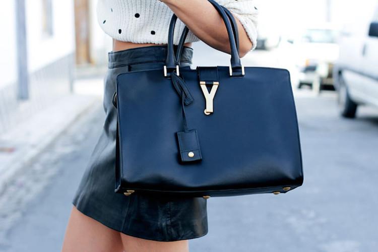 2019 不败包款!选择质感“金扣”,集结时尚美丽与俐落大方 内容图2 女神网-大潮社TV实时追踪属于女人新资讯的综合网站! 2019 不败包款!选择质感“金扣”,集结时尚美丽与俐落大方 最新 图2张