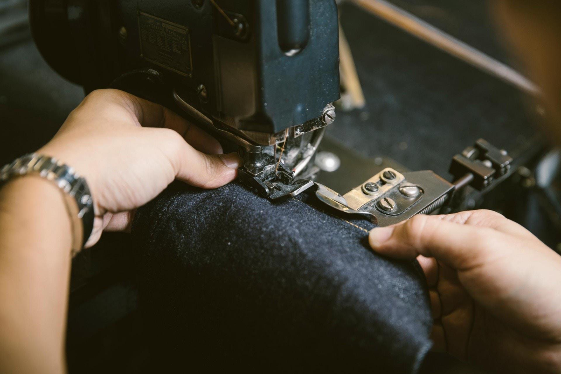 魔鬼藏在细节里!8 个牛仔裤制作上的冷知识大解密 内容图4 女神网-大潮社TV实时追踪属于女人新资讯的综合网站! 魔鬼藏在细节里!8 个牛仔裤制作上的冷知识大解密 最新 图4张