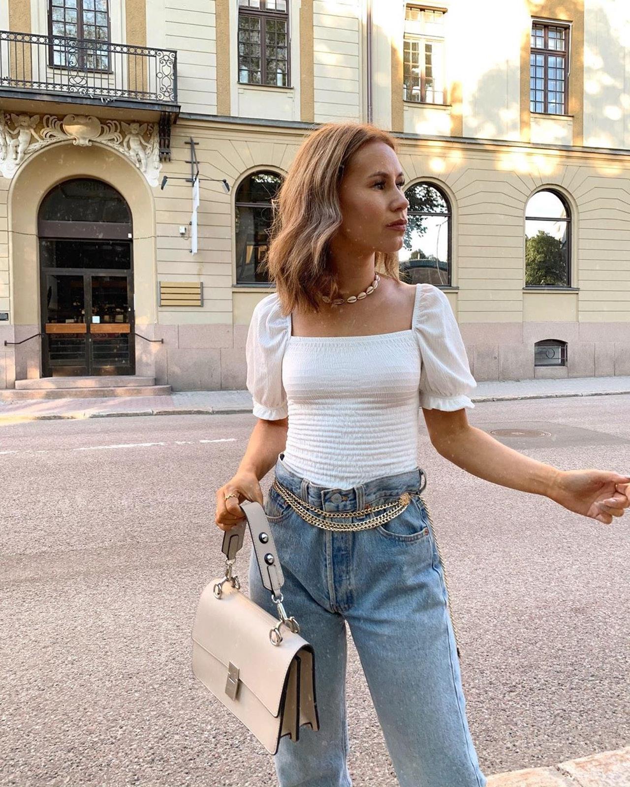 办公室休闲穿搭必备:用这 3 件单品搭配牛仔裤,穿出时髦又专业的美 内容图3 女神网-大潮社TV实时追踪属于女人新资讯的综合网站! RmiKQRAtsQFJvEo-vkUMhWYpwy4QbLTwMOYh8zDmIfM