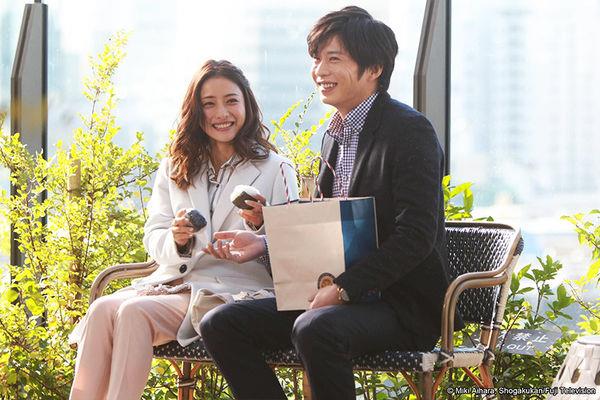 日剧时装女王石原聪美新戏《女王的天堂餐厅》,用 Loewe、Kate Spade 穿出知性女人味 内容图7 女神网-大潮社TV实时追踪属于女人新资讯的综合网站! 日剧时装女王石原聪美新戏《女王的天堂餐厅》,用 Loewe、Kate Spade 穿出知性女人味 最新 图7张