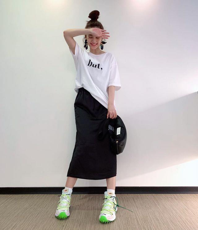 轻熟女 #OOTD:跟着可爱教主穿上“杨丞琳式”穿搭哲学,可甜可盐又修身! 内容图7 女神网-大潮社TV实时追踪属于女人新资讯的综合网站! medium_2ba876e78a20b481.jpg