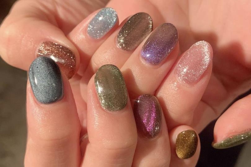 2022 必做晶石猫眼美甲:7 款超夯色推荐,绝美晶沙细闪,可甜、可辣、可优雅 内容图8 女神网-大潮社TV实时追踪属于女人新资讯的综合网站! 2022 必做晶石猫眼美甲:7 款超夯色推荐,绝美晶沙细闪,可甜、可辣、可优雅 最新 图8张