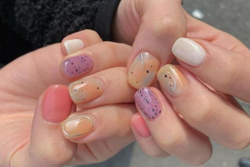 2022 持续延烧“3D立体凝胶美甲”造型提案:是奶油饼干?还是鹌鹑蛋?金属系列成冬季抢眼装饰! 内容图3 女神网-大潮社TV实时追踪属于女人新资讯的综合网站! 2022 持续延烧“3D立体凝胶美甲”造型提案:是奶油饼干?还是鹌鹑蛋?金属系列成冬季抢眼装饰! 最新 图3张