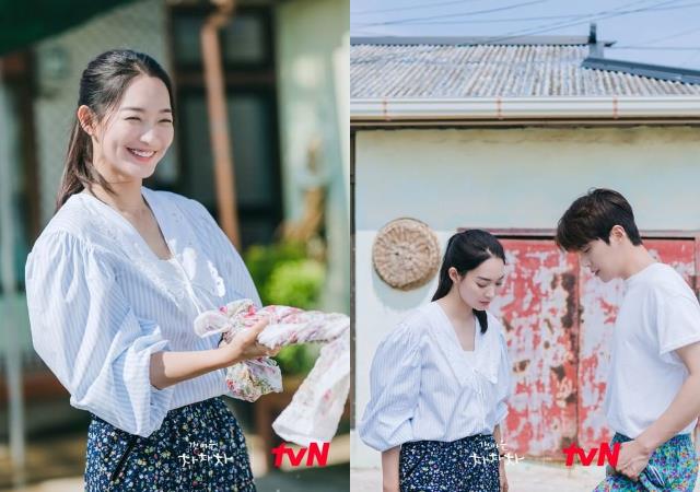 超会穿!“申敏儿”《海岸村恰恰恰》首尔时尚上班族穿搭指标:每件单品都值得收集 内容图5 女神网-大潮社TV实时追踪属于女人新资讯的综合网站! 超会穿!“申敏儿”《海岸村恰恰恰》首尔时尚上班族穿搭指标:每件单品都值得收集 最新 图5张