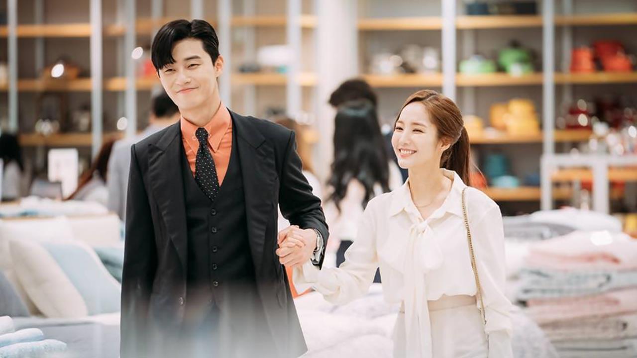 想搏取异性好感,要穿红色衣服?心理研究:“一个迷人的笑容也是关键!” 内容图4 女神网-大潮社TV实时追踪属于女人新资讯的综合网站! 想搏取异性好感,要穿红色衣服?心理研究:“一个迷人的笑容也是关键!” 女人心事 图4张