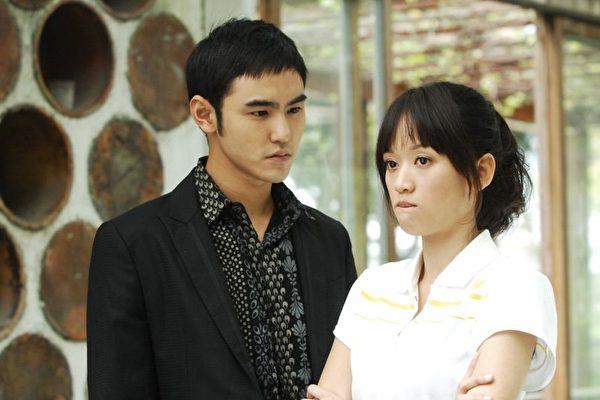 别再问了!5 个一说出来会让男友“爆青筋”的问题,你中了几个? 内容图4 女神网-大潮社TV实时追踪属于女人新资讯的综合网站! 别再问了!5 个一说出来会让男友“爆青筋”的问题,你中了几个? 女人心事 图4张