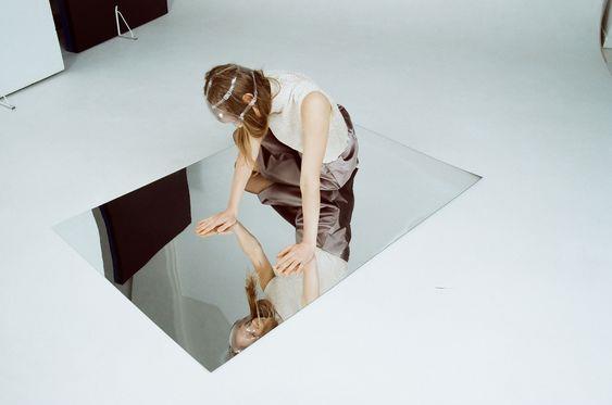 你有多久没有看看镜中的自己?那些情绪,真的只是习惯、麻痹了吗? 内容图5 女神网-大潮社TV实时追踪属于女人新资讯的综合网站! f03ac9ecdd73c553ca8dcb471ec45000.jpg