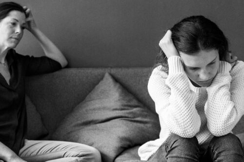 你已经“够好了”！别被父母的“为你好”绑架