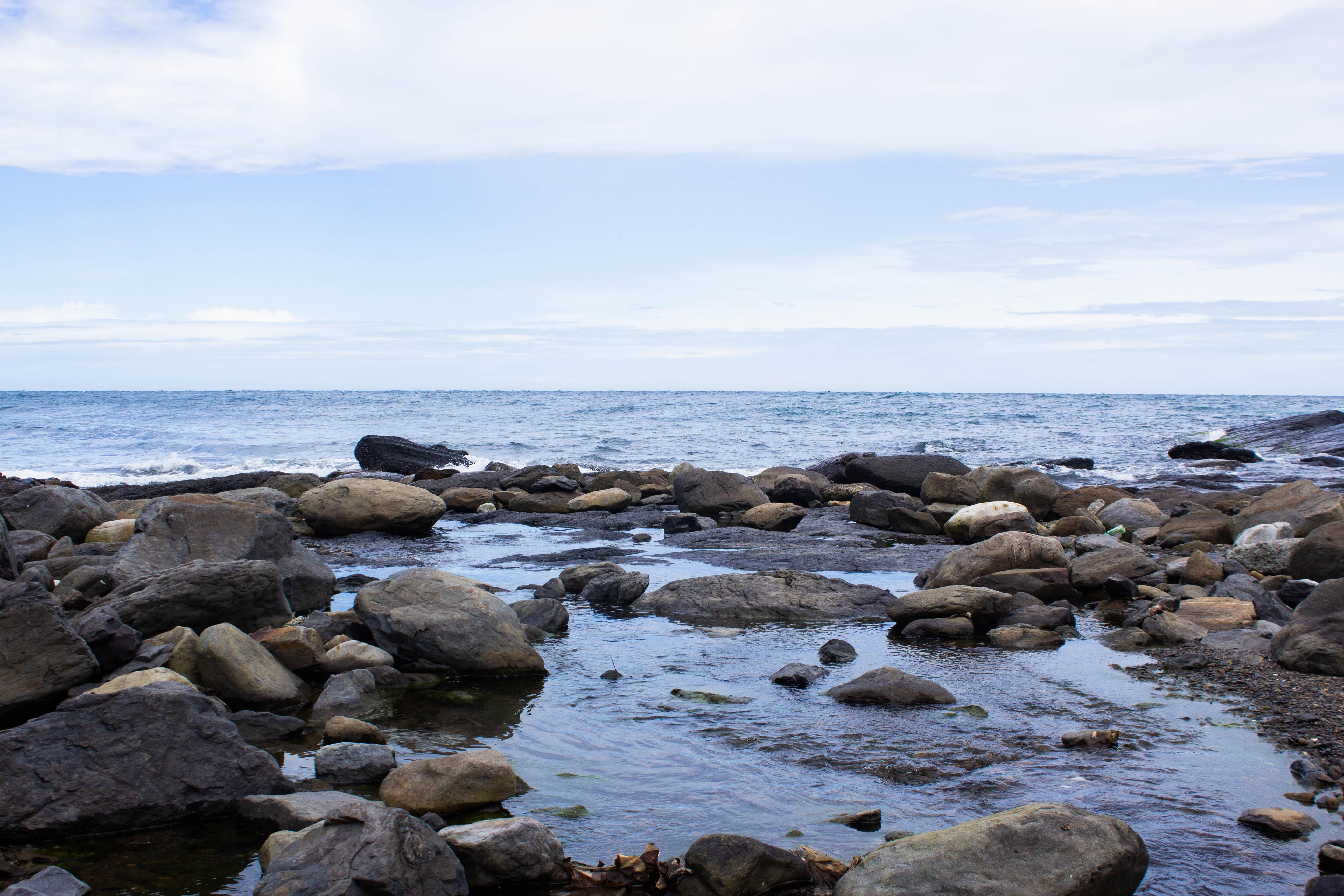 戏剧促使人往现场一探究竟的好奇:在《谁是被害者》的那处悬崖,感受主角心境反思自我人生定义 内容图3 女神网-大潮社TV实时追踪属于女人新资讯的综合网站! 戏剧促使人往现场一探究竟的好奇:在《谁是被害者》的那处悬崖,感受主角心境反思自我人生定义 心灵励志 图3张
