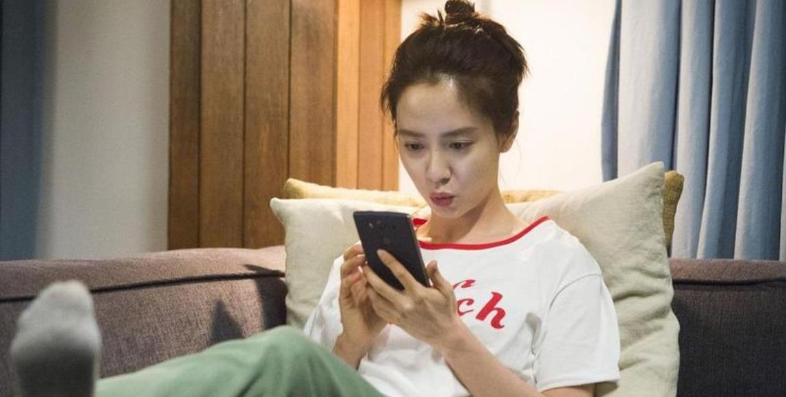 假日到底该不该回讯息?拿捏轻重缓急与软性沟通,维持生活与职场中的平衡 内容图1 女神网-大潮社TV实时追踪属于女人新资讯的综合网站! 假日到底该不该回讯息?拿捏轻重缓急与软性沟通,维持生活与职场中的平衡 女人心事 图1张