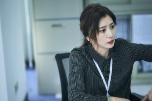 被生活迫成的女汉子，除了坚强别无选择：“无所畏惧是我保护自己的方式”