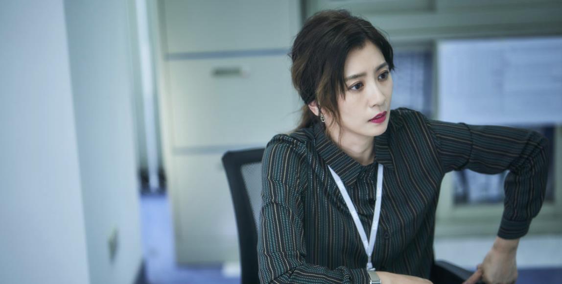 被生活迫成的女汉子,除了坚强别无选择:“无所畏惧是我保护自己的方式” 内容图1 女神网-大潮社TV实时追踪属于女人新资讯的综合网站! 被生活迫成的女汉子,除了坚强别无选择:“无所畏惧是我保护自己的方式” 女人心事 图1张