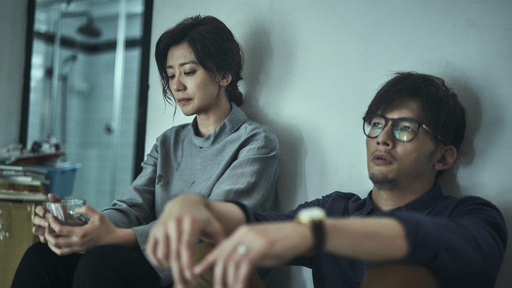 被生活迫成的女汉子,除了坚强别无选择:“无所畏惧是我保护自己的方式” 内容图9 女神网-大潮社TV实时追踪属于女人新资讯的综合网站! MV5BZWI3ODM1YWYtNWZmMC00MGUwLTlmZjktMDEyMzExOTI1MTdjXkEyXkFqcGdeQXVyNDU1NjE1NjM@._V1_