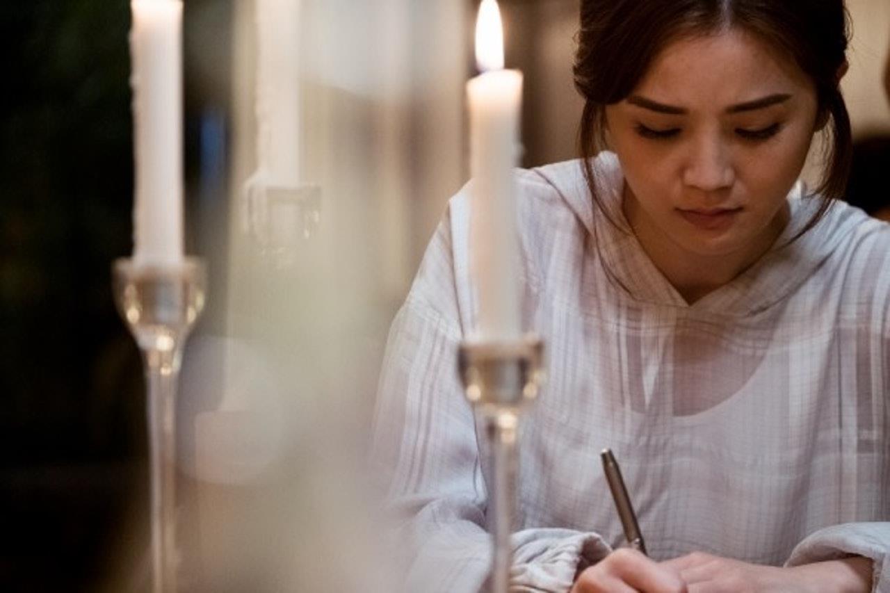 你也是这样吗?在爱里缺乏安全感的人,可能表现出的 3 种样貌 内容图4 女神网-大潮社TV实时追踪属于女人新资讯的综合网站! ci0LcWLre8euylJujzQdqhmq5KGECLy1tFLLq7RSy6s