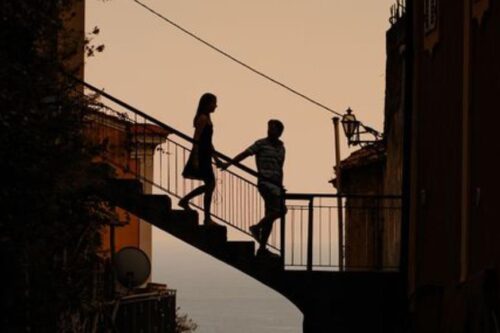 还对前任念念不忘？在内在重整和接受分离中，慢慢脱离悲伤情绪放开想念的感触