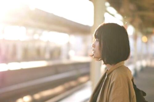 独立=安全感缺乏？从家庭教育的因素探讨，勇敢去认识那些隐藏已久的情绪