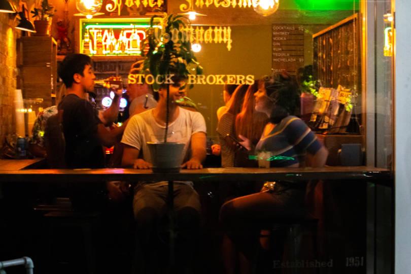 不急着晕船!正式交往前要做的 4 件事:享受友达以上恋人未满的暧昧期 内容图3 女神网-大潮社TV实时追踪属于女人新资讯的综合网站! 不急着晕船!正式交往前要做的 4 件事:享受友达以上恋人未满的暧昧期 女人心事 图3张