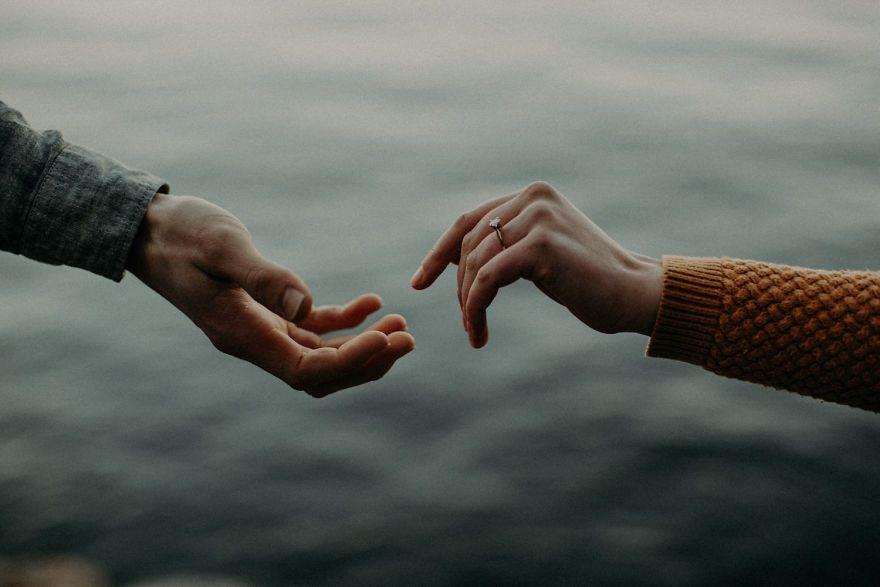 在一段关系中设立停损点,是保护自己的重要方法:失衡的关系让感情无尽消耗 内容图2 女神网-大潮社TV实时追踪属于女人新资讯的综合网站! 在一段关系中设立停损点,是保护自己的重要方法:失衡的关系让感情无尽消耗 女人心事 图2张