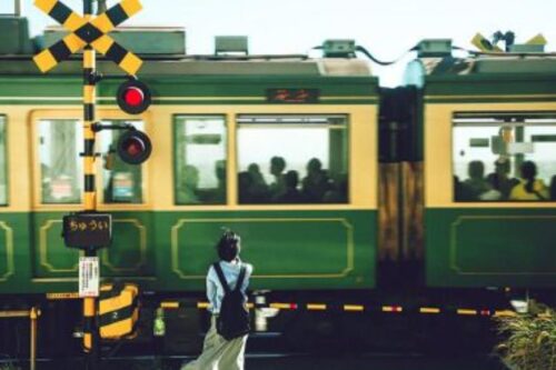 道歉不等于被原谅：心中的后悔与空虚不仅要靠时间遗忘，更要靠审视自身重新出发