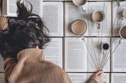 为什么拼死拼活，还是穷忙族？因为 25 岁至 35 岁的努力决定你一生收入 90%