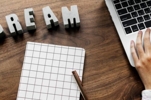 一闲下来，就因无所事事而感到愧疚？我们都得了一种“有意义病”！