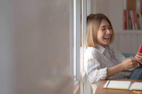 在任何领域都要保持谦虚：“身为而人的率真谦逊，就是真实自信的来源！”