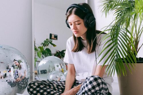 厌世的同时请不忘保持良善：你可以讨厌这世界，但要成为自己喜欢的人