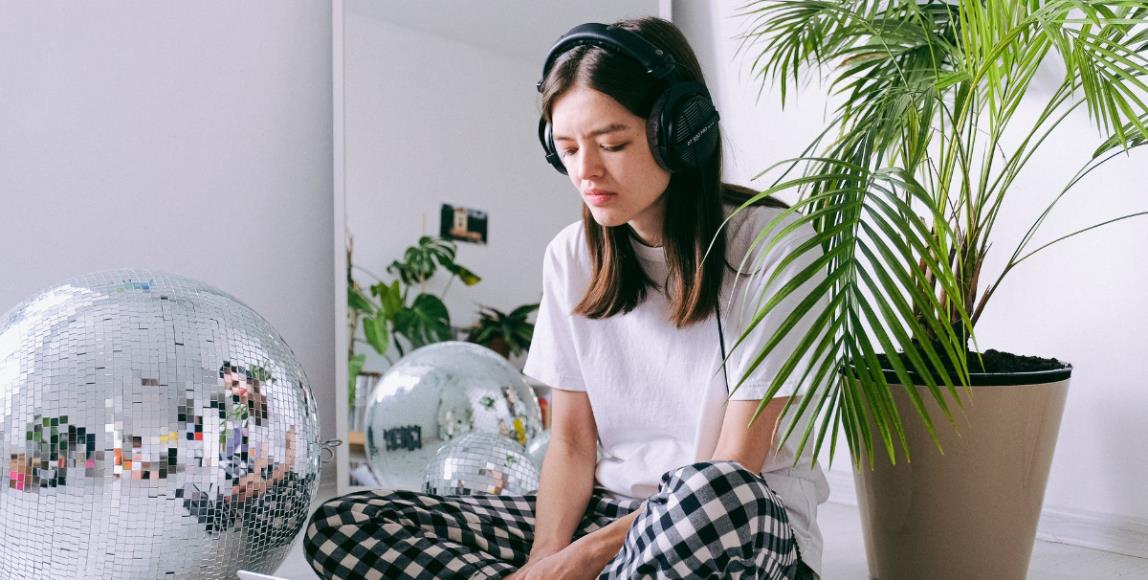 厌世的同时请不忘保持良善:你可以讨厌这世界,但要成为自己喜欢的人 内容图1 女神网-大潮社TV实时追踪属于女人新资讯的综合网站! 厌世的同时请不忘保持良善:你可以讨厌这世界,但要成为自己喜欢的人 心灵励志 图1张