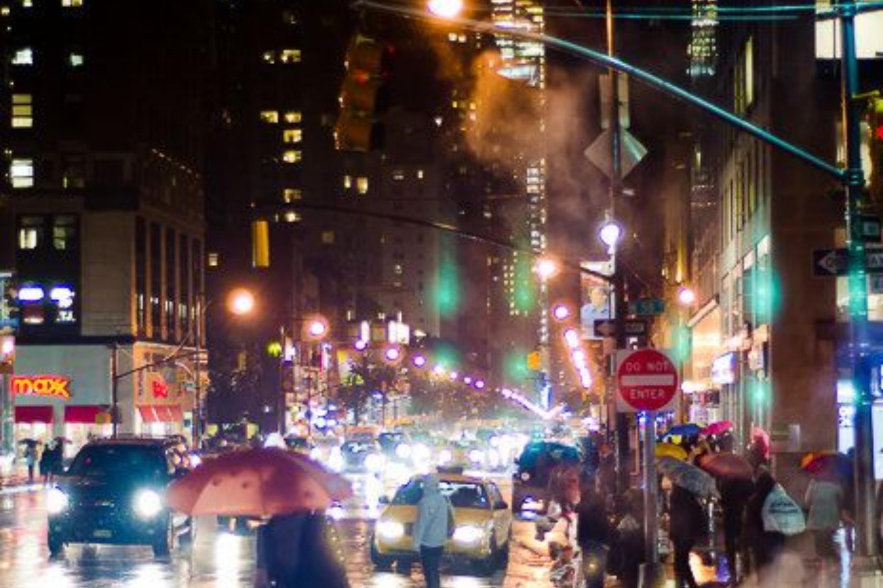 “我们终其一生,都在寻找一个最适合的姿态活着”:从 7 本好书的经典语句中,温柔地覆盖你的一整年 内容图5 女神网-大潮社TV实时追踪属于女人新资讯的综合网站! FotoJet - 2019-12-25T173121.614.jpg