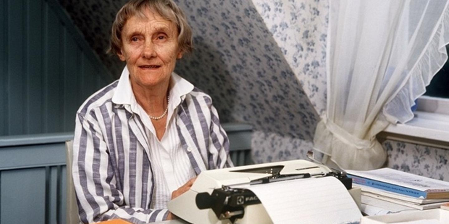 不受世俗束缚就是坏孩子?瑞典女孩跳脱传统框架:“世界因她的叛逆而温暖” 内容图6 女神网-大潮社TV实时追踪属于女人新资讯的综合网站! ceff077cfcb21e63ed4ca404449674b6e9b9641d_astrid-lindgren-the-guardian