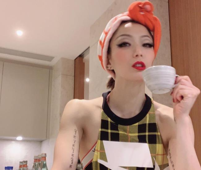 走过婚变抑郁与事业低潮:郑秀文拥抱挫折,陪着我们成为更好的人! 内容图4 女神网-大潮社TV实时追踪属于女人新资讯的综合网站! foody