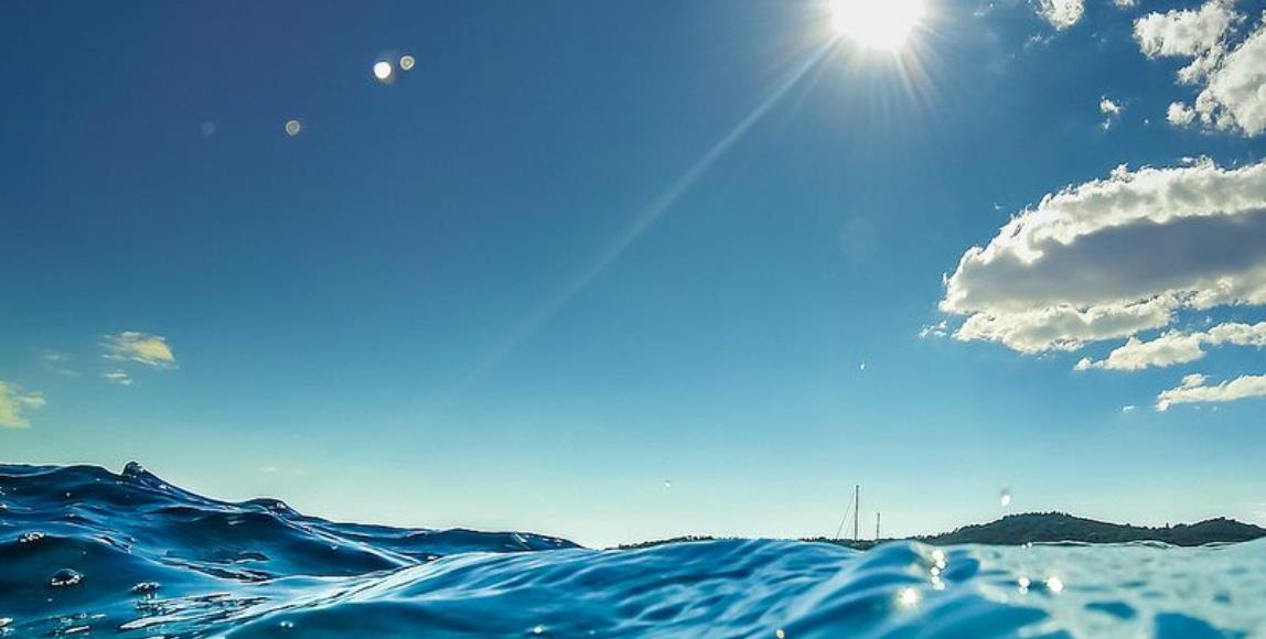 “母亲,愿你安息”:思及小琉球灿蓝的大海,我依然会想起留在彼此相机中我们的回忆 内容图1 女神网-大潮社TV实时追踪属于女人新资讯的综合网站! “母亲,愿你安息”:思及小琉球灿蓝的大海,我依然会想起留在彼此相机中我们的回忆 心灵励志 图1张