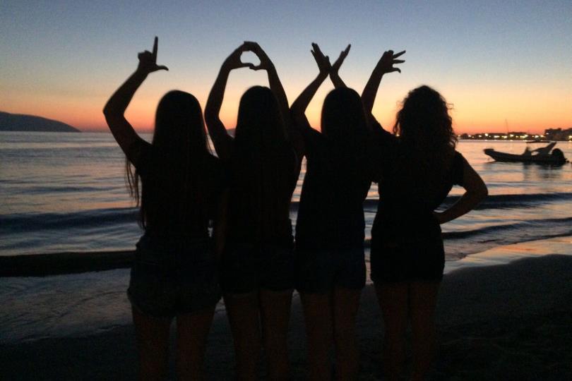 不要尝试说服所有人理解你:试着满足安全感需求,重拾自信探索更广阔的世界 内容图3 女神网-大潮社TV实时追踪属于女人新资讯的综合网站! 不要尝试说服所有人理解你:试着满足安全感需求,重拾自信探索更广阔的世界 心灵励志 图3张