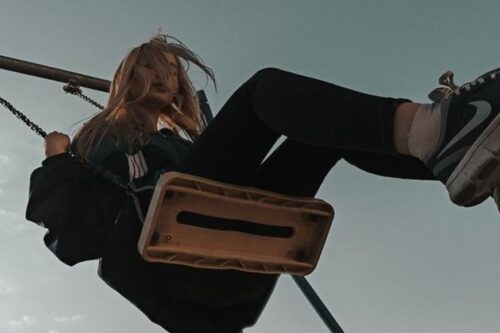 从责怪父母到改变自我：反思时代差距，倾听内在声音，人人皆可索引出自己的路