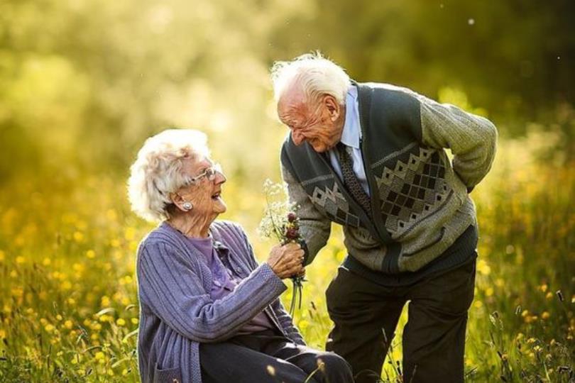 同甘何其容易,共苦随喜自便:承受苦难若有一份额度,你愿意分给你爱的人吗? 内容图4 女神网-大潮社TV实时追踪属于女人新资讯的综合网站! 同甘何其容易,共苦随喜自便:承受苦难若有一份额度,你愿意分给你爱的人吗? 心灵励志 图4张