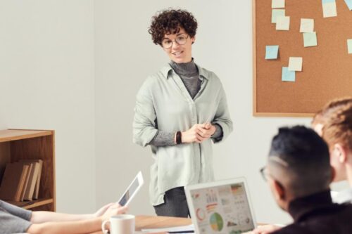 动不动就“大小声”：人们是否留心你的言论，有相当程度取决于你的音量掌控