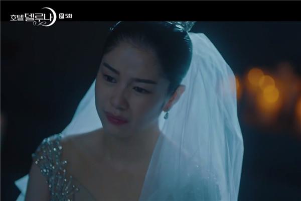 《德鲁纳酒店》道尽人世爱恨情仇:学着对执着放手,是对自己最大的释然 内容图2 女神网-大潮社TV实时追踪属于女人新资讯的综合网站! 《德鲁纳酒店》道尽人世爱恨情仇:学着对执着放手,是对自己最大的释然 影视娱乐 图2张