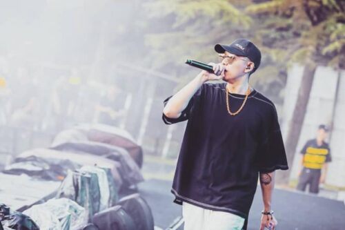 老是不懂饶舌在唱什么？在你未曾仔细聆听之前，先了解这些更贴近世界的声音