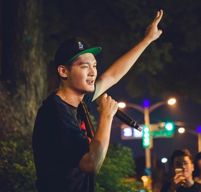 老是不懂饶舌在唱什么?在你未曾仔细聆听之前,先了解这些更贴近世界的声音 内容图3 女神网-大潮社TV实时追踪属于女人新资讯的综合网站! FotoJet - 2019-09-12T142027.956