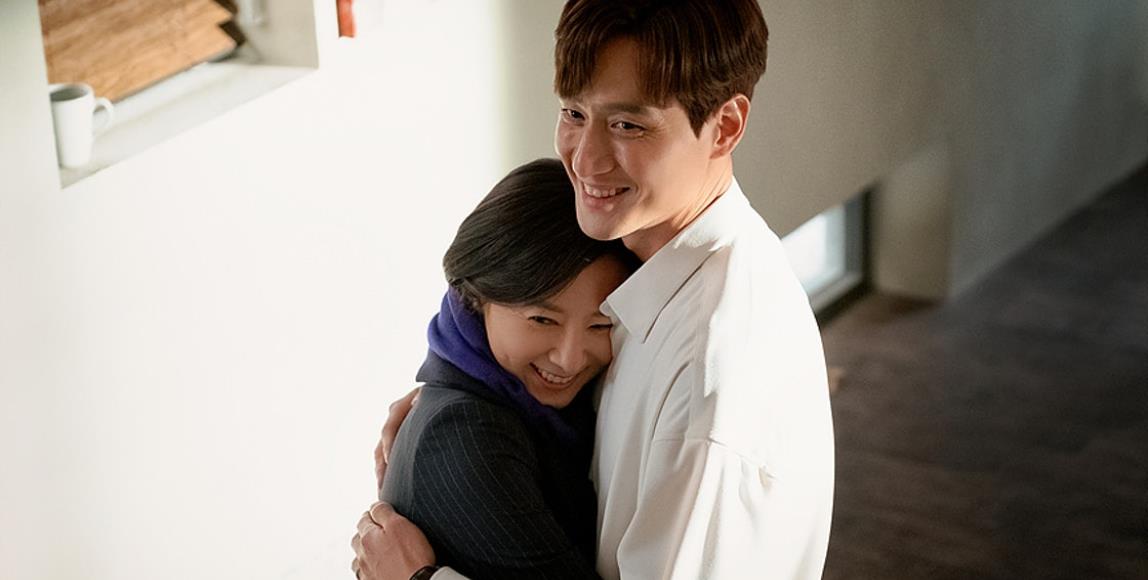 夯剧《夫妇的世界》点出出轨者心态:“难道一次爱两个人,不可以吗?” 内容图1 女神网-大潮社TV实时追踪属于女人新资讯的综合网站! 夯剧《夫妇的世界》点出出轨者心态:“难道一次爱两个人,不可以吗?” 影视娱乐 图1张