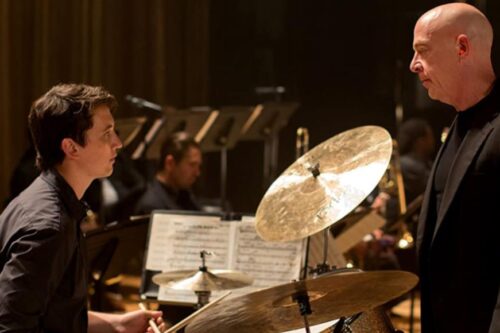 “毫无保留地拼尽全力，就能达到巅峰吗？”看《进击的鼓手》如何反复诠释