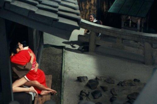 经典禁片重新跃上大银幕！《感官世界》：在肉欲纵横中追求自我，香艳淋漓包装下的凄烈爱情